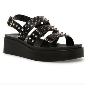NWOT • Steve Madden • Tera Studded Flatform Wedge Sandals •